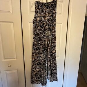 Jones New York Black and Cream Geometric Maxi Dress